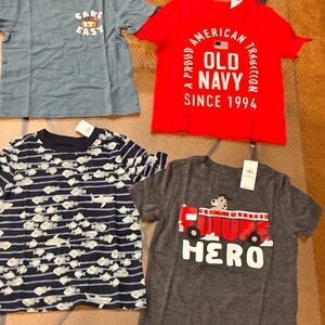 NWT Old Navy Tee’s 2T
